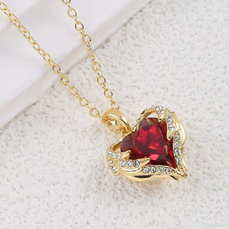 Ange Embrace Rubis Cœur Collier | Or